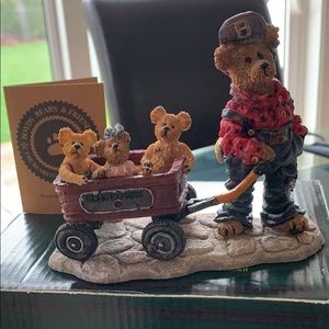 Boyd’s bear collection Huck with Mandy,Zoe, Zack